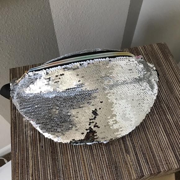 🌸4XHP🌸Sequins Fannypack Oversized - Picture 3 of 5